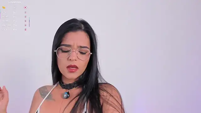 Sophie Duarte online show from March 2026 01:11:02 AM