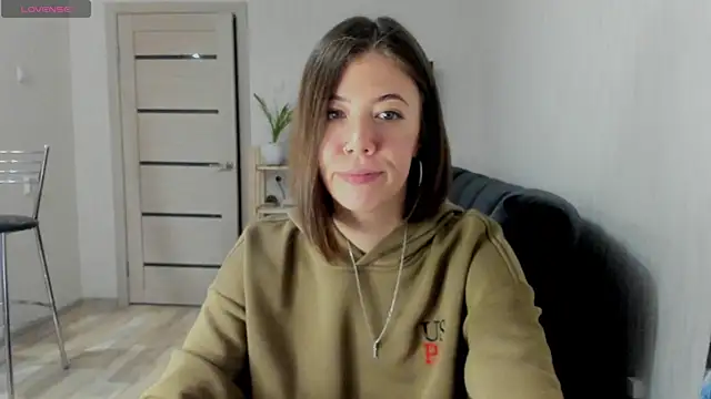 twinkle rosie online show from October 2025 04:39:01 PM