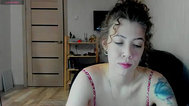 twinkle rosie online show from January 2026 04:39:01 AM