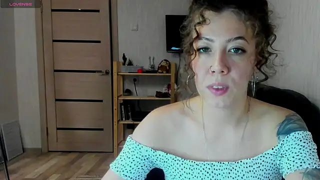 twinkle rosie online show from January 2026 06:15:02 PM