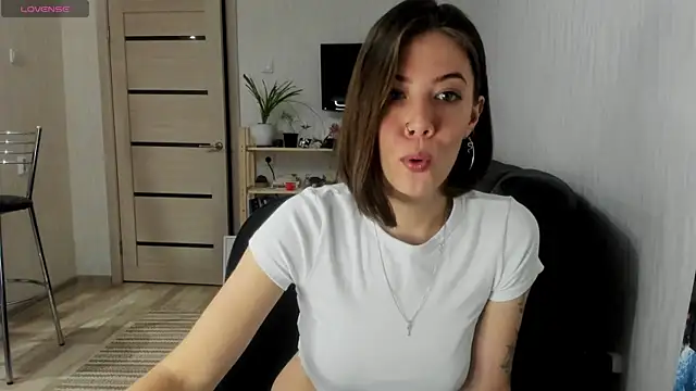 twinkle rosie online show from October 2025 04:49:02 PM