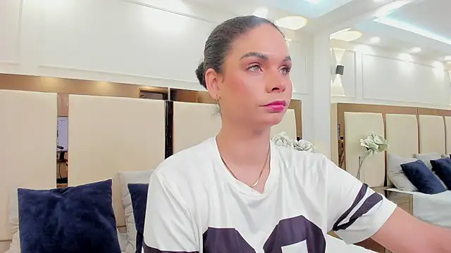 agatha mendoza  online show from November 2025 07:51:01 PM