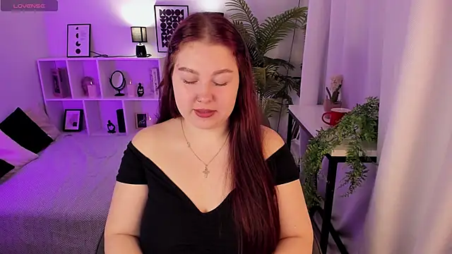 Snapshot of EffyBlush chatting on November 2025 01:38:01 PM EffyBlush online show from November 2025 01:38:01 PM