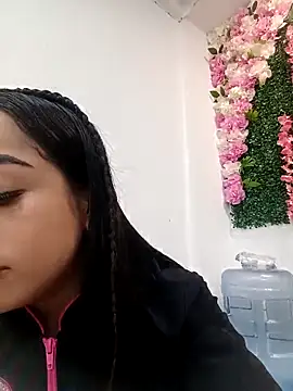 BabyCaramel18 online show from October 2025 11:03:02 PM