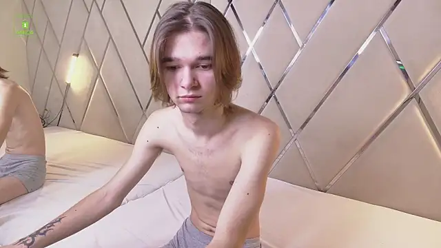 DavidLeatherhofff online show from February 2026 04:32:01 AM