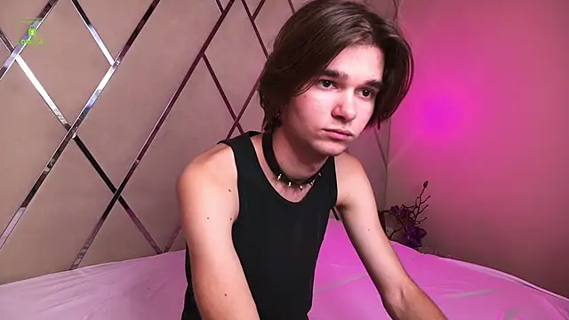 Snapshot of DavidLeatherhofff chatting on November 2025 03:45:02 PM DavidLeatherhofff online show from November 2025 03:45:02 PM