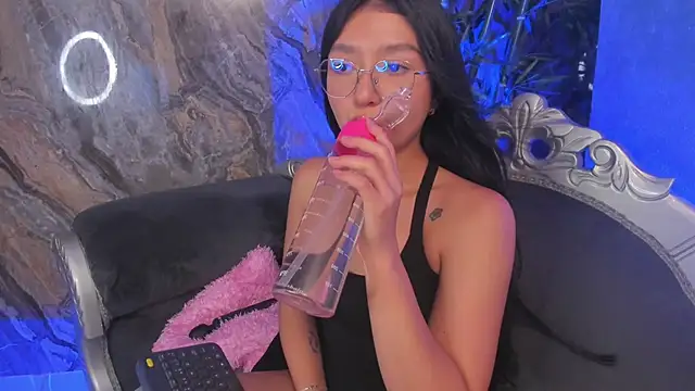 sydney miller  online show from March 2026 11:32:02 PM