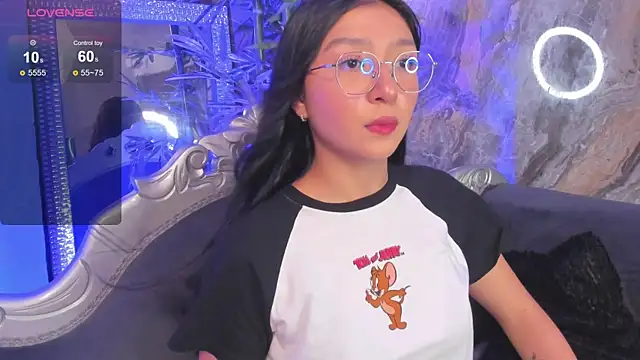 sydney miller  online show from April 2026 11:17:02 PM