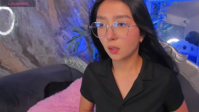 sydney miller  online show from February 2026 11:25:01 PM