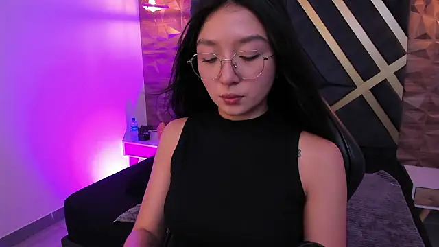 sydney miller  online show from February 2026 11:23:02 PM