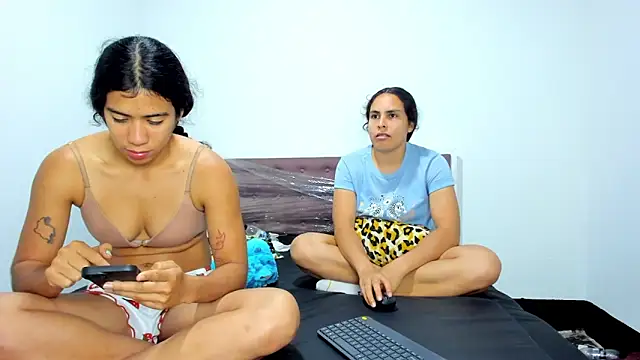 AshleyDeLuca  online show from February 2026 11:04:01 PM