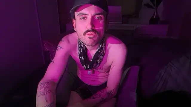 Snapshot of Gander_At_Xander chatting on October 2025 01:42:05 PM Gander At Xander online show from October 2025 01:42:05 PM