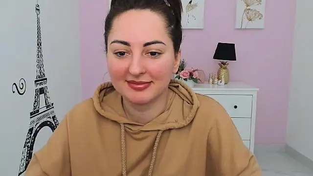 NoraSimons online show from March 2026 07:39:01 AM