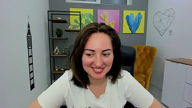 NoraSimons online show from June 2026 04:05:01 PM
