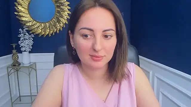 NoraSimons online show from June 2026 04:34:01 AM