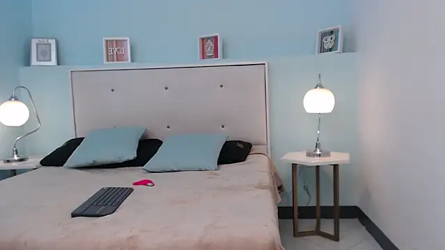 SusanWilliams  online show from November 2025 11:02:01 AM