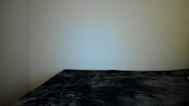 Snapshot of Blueskynicci chatting on November 2025 05:38:02 PM Blueskynicci online show from November 2025 05:38:02 PM