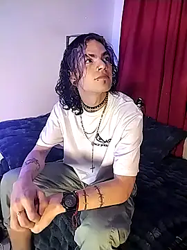 AlickBeliel online show from October 2025 05:18:02 AM
