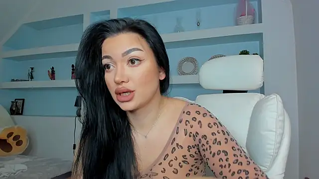 juliexxx online show from January 2026 05:38:02 PM