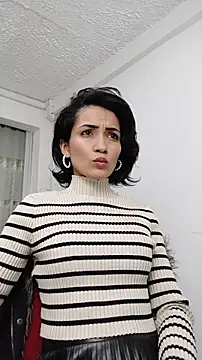 chloehanna online show from October 2025 08:08:02 PM