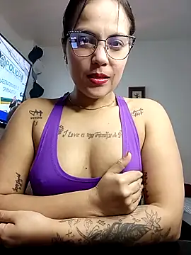 tattyHot95 online show from March 2026 06:23:01 PM