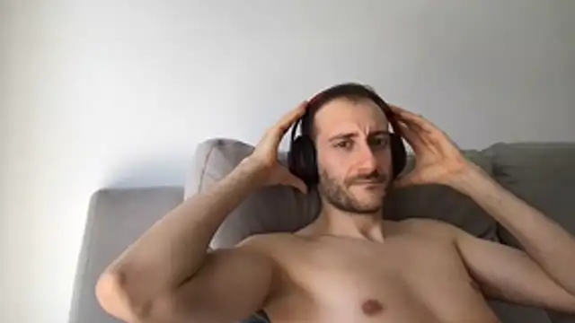 LukaShyGuy online show from May 2026 08:42:02 AM