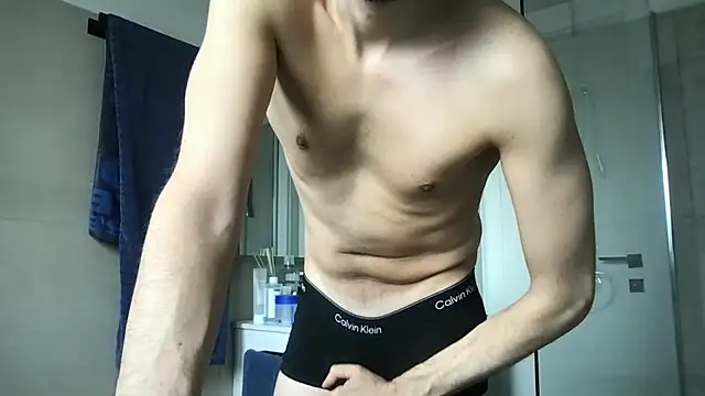 LukaShyGuy online show from February 2026 09:09:01 AM