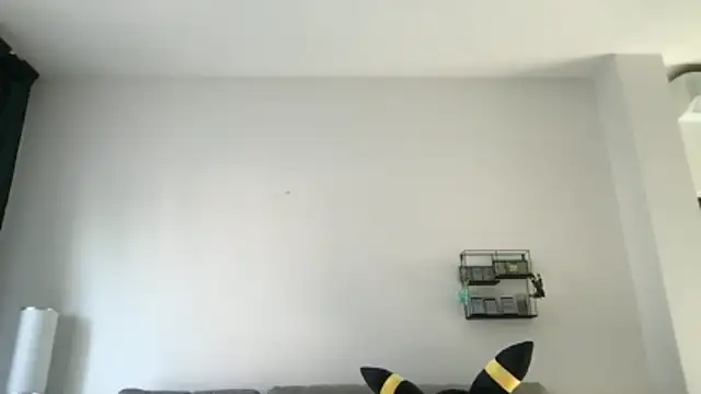 LukaShyGuy online show from June 2026 04:50:01 PM