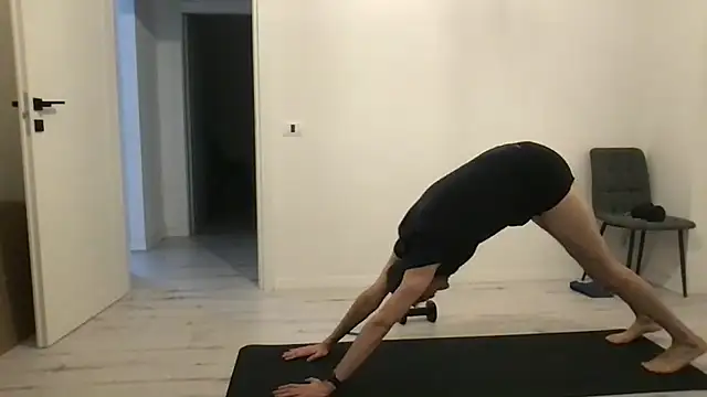 LukaShyGuy online show from December 2025 06:53:01 PM