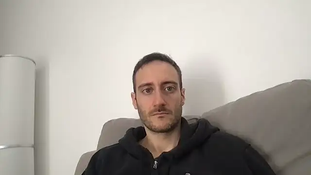 LukaShyGuy online show from February 2026 09:11:02 AM