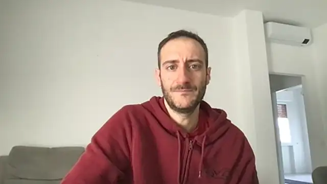 LukaShyGuy online show from November 2025 08:14:02 AM