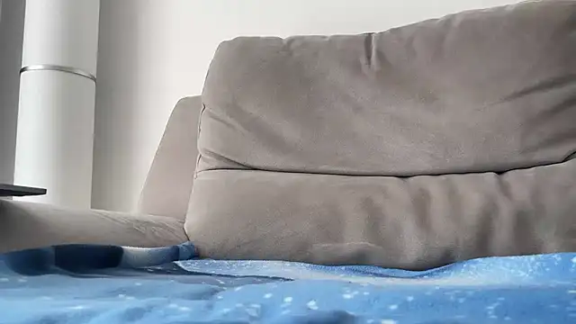 LukaShyGuy online show from April 2026 11:38:01 AM