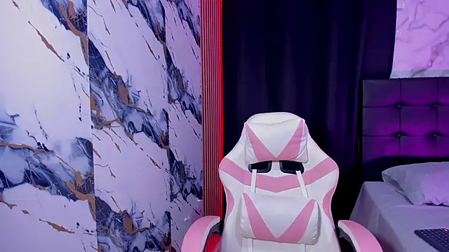 Scarlet DLuce online show from February 2026 09:06:02 AM