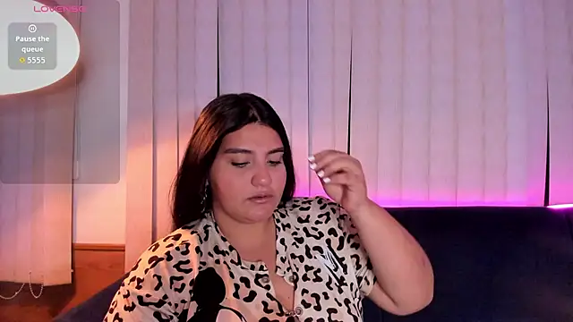 Snapshot of kendra_crow chatting on November 2025 09:20:01 AM kendra crow online show from November 2025 09:20:01 AM