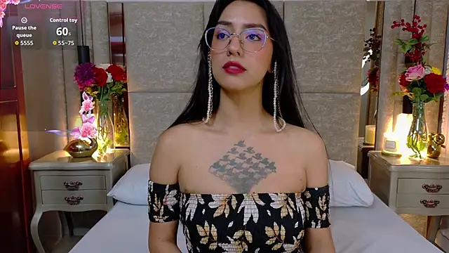 Penelope-Cross online show from February 2026 08:11:02 PM