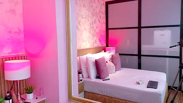 Snapshot of AdelineJhones chatting on January 2026 02:44:02 PM AdelineJhones online show from January 2026 02:44:02 PM