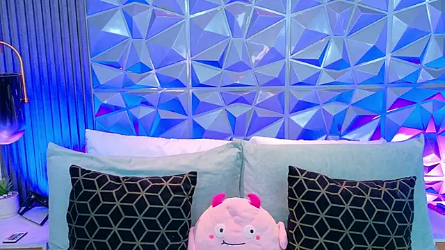 AdelineJhones online show from March 2026 02:40:02 PM