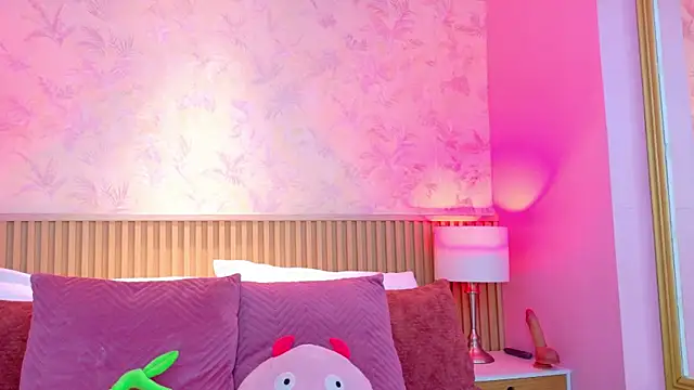 AdelineJhones online show from March 2026 02:33:01 PM