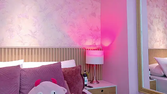 AdelineJhones online show from March 2026 09:52:01 PM