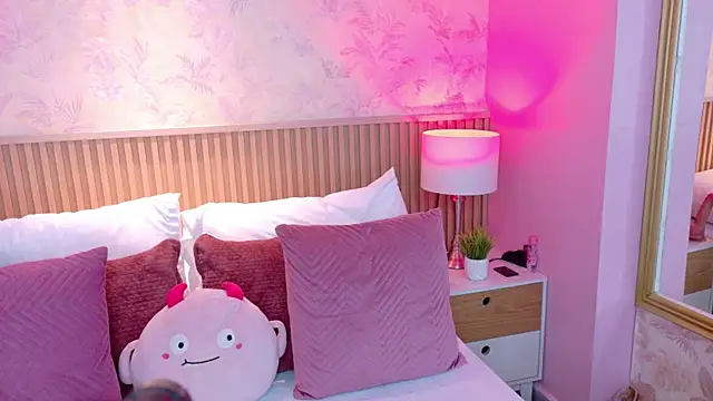 Snapshot of AdelineJhones chatting on February 2026 02:06:02 PM AdelineJhones online show from February 2026 02:06:02 PM