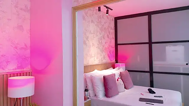 Snapshot of AdelineJhones chatting on January 2026 03:18:02 PM AdelineJhones online show from January 2026 03:18:02 PM