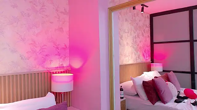 AdelineJhones online show from March 2026 02:20:01 PM