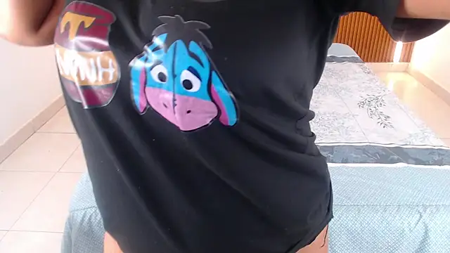 rosselyn  online show from March 2026 12:19:01 PM