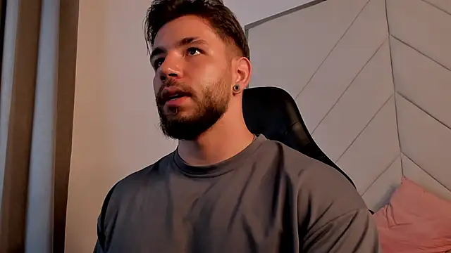 JACKSON STIFLER online show from April 2026 02:00:01 PM