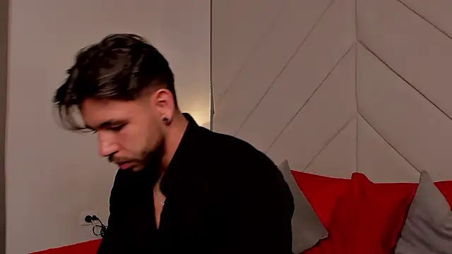 JACKSON STIFLER online show from February 2026 03:58:01 AM