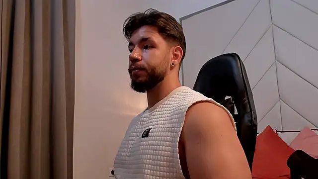 JACKSON STIFLER online show from April 2026 01:58:02 PM