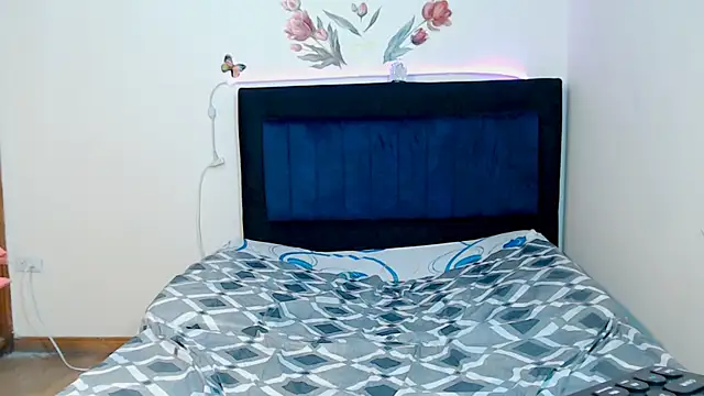 BRYXS1 online show from April 2026 12:34:01 AM