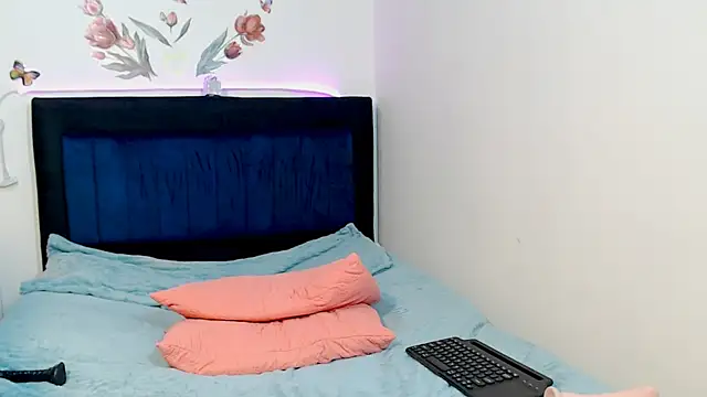 BRYXS1 online show from April 2026 02:46:01 AM