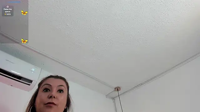 samantaawolf online show from March 2026 09:00:01 PM