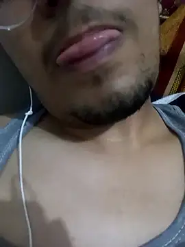 Snapshot of Maleguy999 chatting on October 2025 09:14:02 PM Maleguy999 online show from October 2025 09:14:02 PM